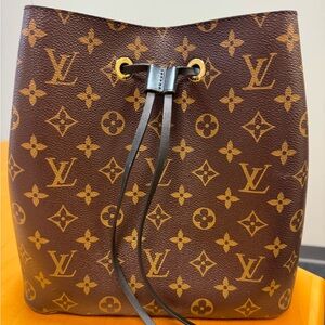 Authentic Pre-owned Louis Vuitton NéoNoé MM M44020
